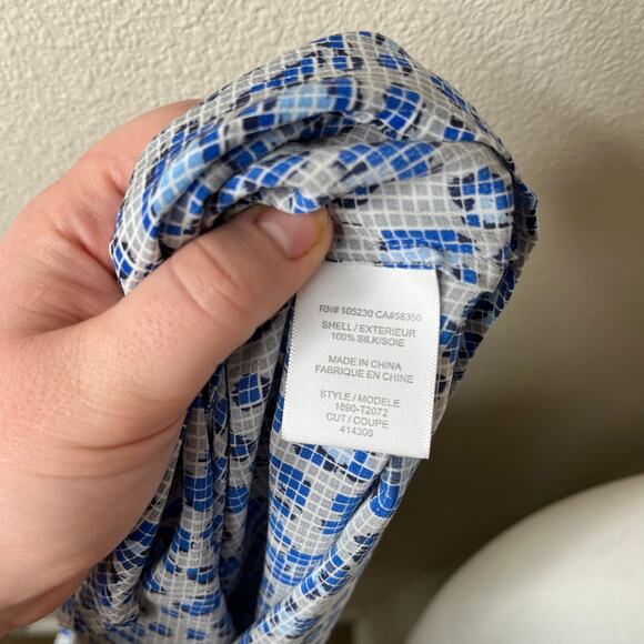 JOIE Lynny Leopard Print Silk Blouse Blue & Black Size Small - Picture 12 of 12